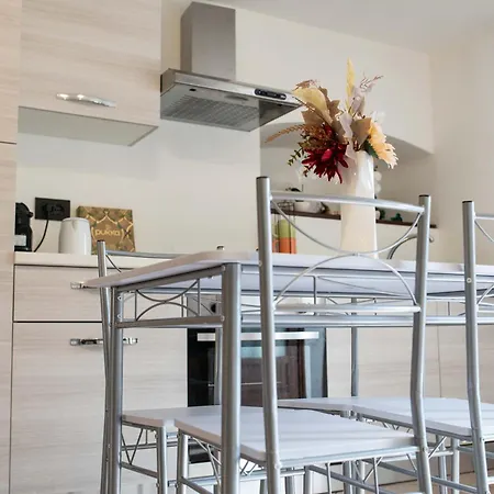 Valmaison - Your In The Historic Center Apartment