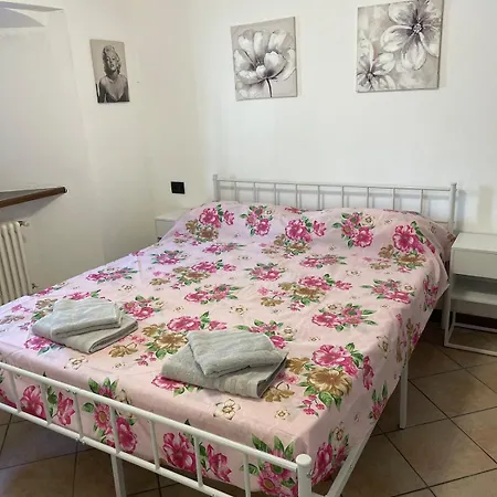 Valmaison - Your In The Historic Center *